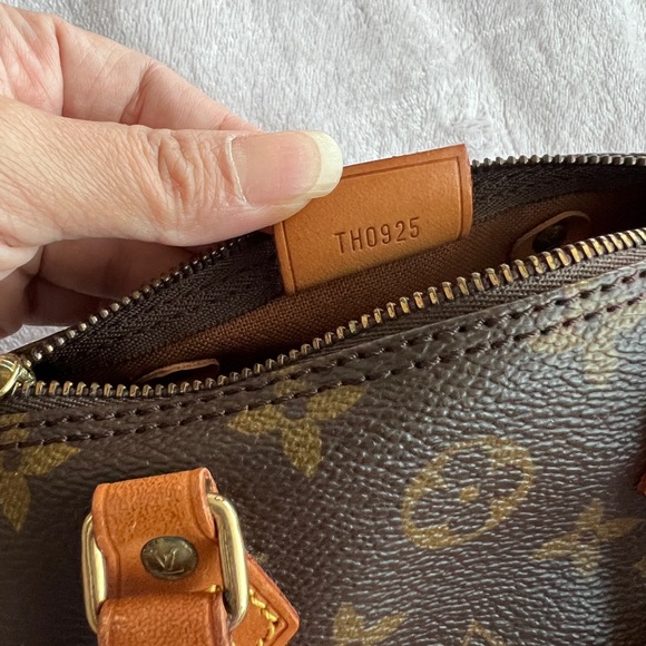 SOLD 🥂 Louis Vuitton Nano Speedy HL - Picture 7 of 10
